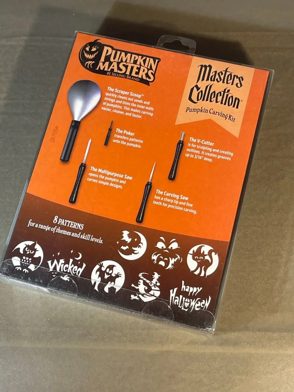 Pumpkin Masters Carving Kit~Masters Collection 5 Tools, 8 Patterns New (2038)